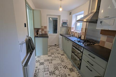 2 bedroom end of terrace house to rent, Arlescote Road, Solihull, West Midlands