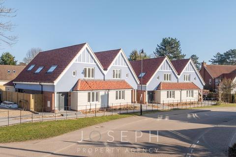 3 bedroom semi-detached house for sale, Purdis Farm Lane, Ipswich, IP3