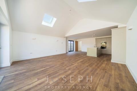 3 bedroom semi-detached house for sale, Purdis Farm Lane, Ipswich, IP3