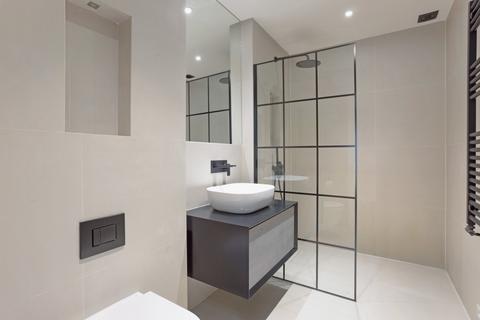 4 bedroom flat to rent, Queens Gate Terrace, South Kensington, London