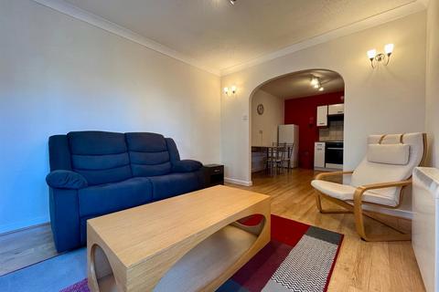 1 bedroom apartment to rent, Queens Court, Bridge Street, Birmingham