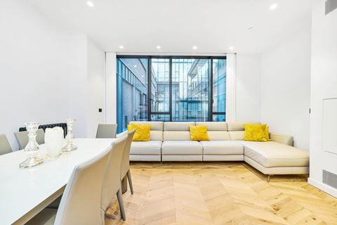 2 bedroom flat to rent, Circus Road East, London, SW11