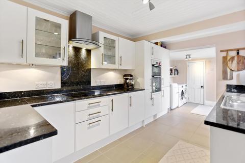undefined, Elmgrove Road, Weybridge, Surrey, KT13