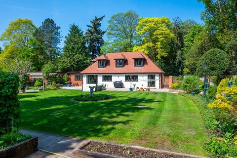 5 bedroom detached house for sale, Station Road, Chobham, Woking, GU24