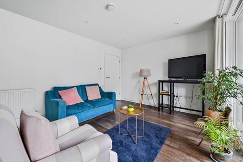 1 bedroom flat for sale, Wadeson Street, Bethnal Green, London, E2