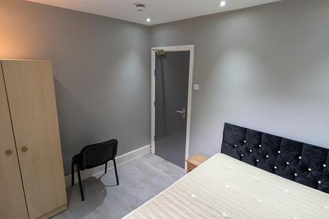 1 bedroom in a house share to rent, Norman Road (room 7), Fallowfield, Manchester