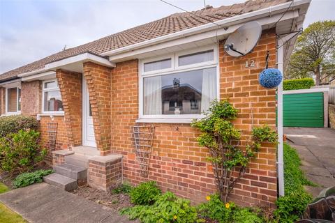 12 Close Lea, Brighouse, HD6 3AR