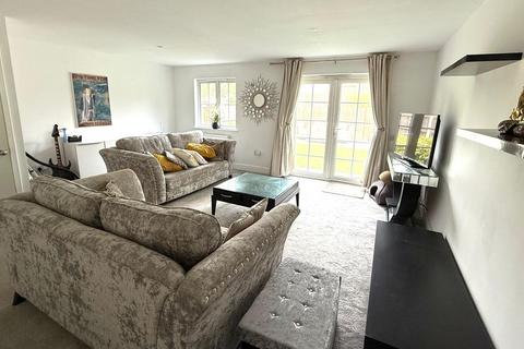 1 Stable Close, Epsom, KT18 6HH