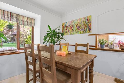 19 Eagle Close, Crowthorne, RG45 6TP