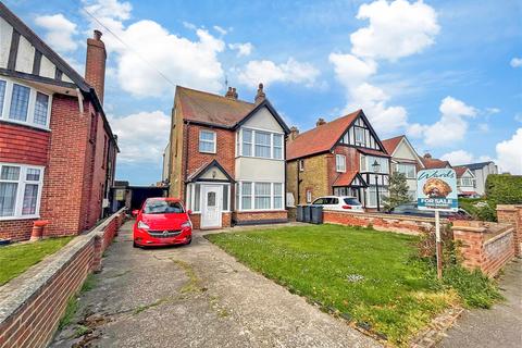 4 bedroom detached house for sale, Westbrook Avenue, Margate CT9
