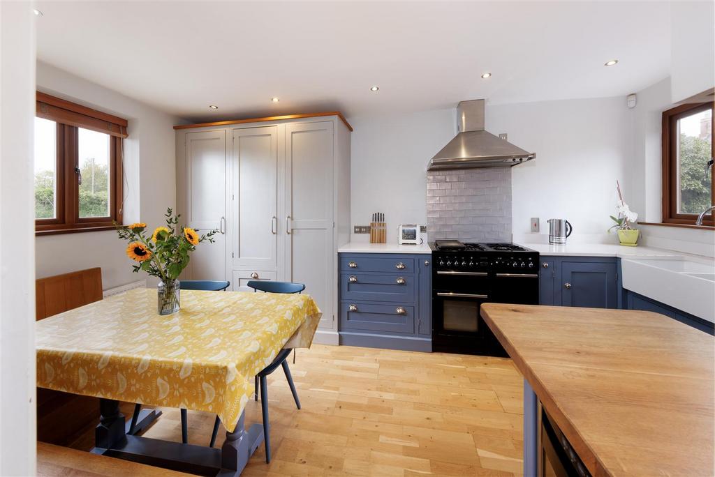 Breakfast Kitchen