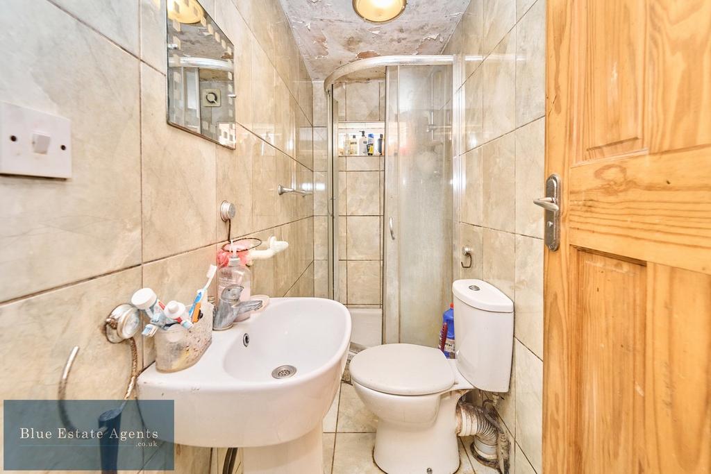 Ground Floor Shower Suite & WC