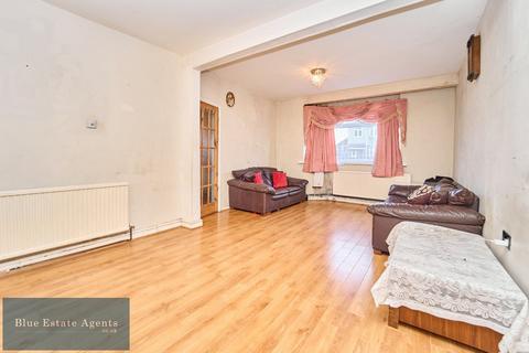 233 Waye Avenue, Hounslow, TW5 9SJ