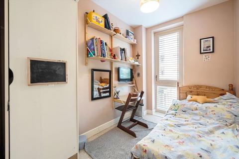 4, Leighfield Court Colonnade Gardens, London, W3 7TJ