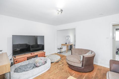 undefined, Kildonan Court, Newmains ML2