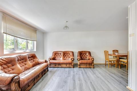 undefined, Cairns Close, Nottingham