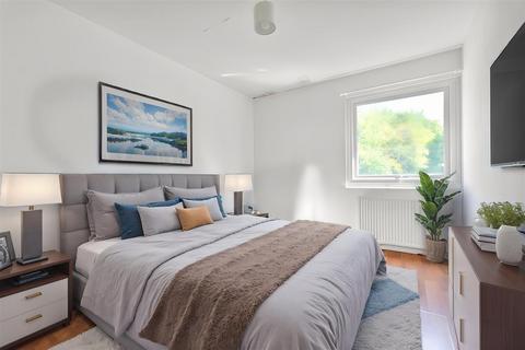 3 bedroom end of terrace house for sale, Cairns Close, Nottingham