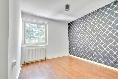 3 bedroom end of terrace house for sale, Cairns Close, Nottingham