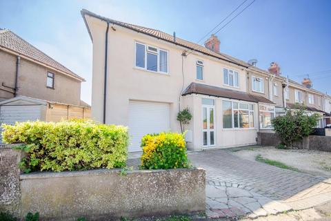 4 bedroom end of terrace house for sale
