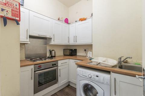 undefined, 0830L Buccleuch Terrace, Edinburgh, EH8 9ND