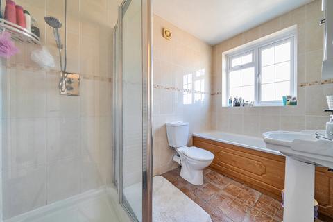 18 Crest Gardens, Ruislip, HA4 9HD