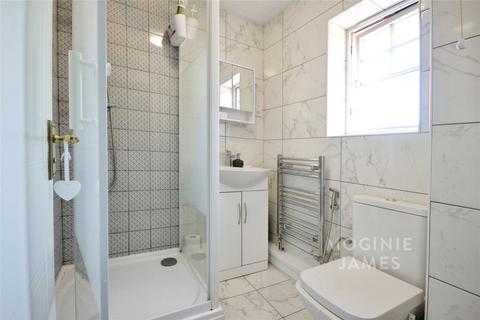 4 Clos Hector, Cardiff, CF24 2HL