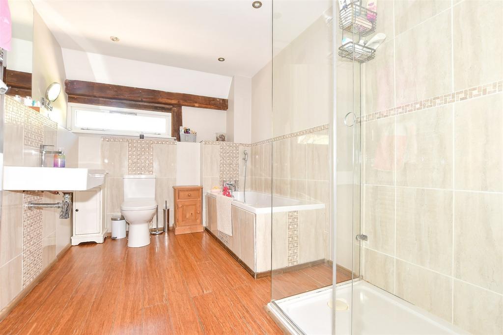 Ensuite Bathroom