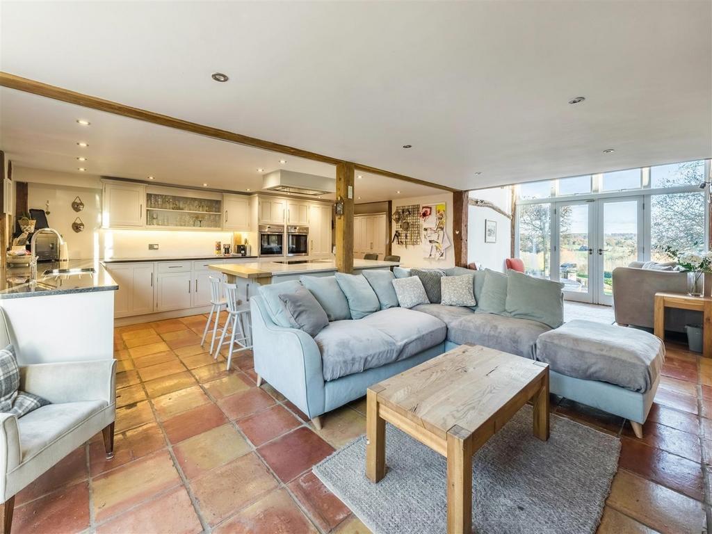 Kitchen Dining Area