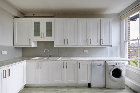 3 bedroom apartment for sale, Kenilworth Court, Putney, SW15