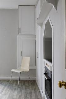3 bedroom apartment for sale, Kenilworth Court, Putney, SW15