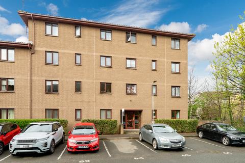 14/3 Allanfield, Edinburgh, EH7 5YJ