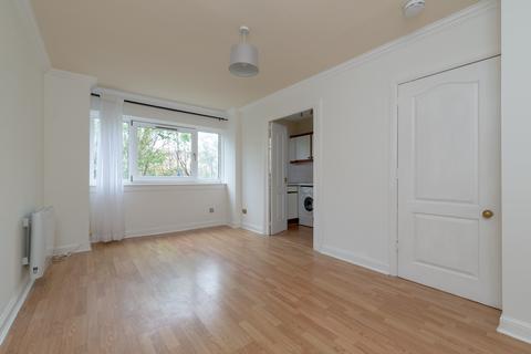 14/3 Allanfield, Edinburgh, EH7 5YJ