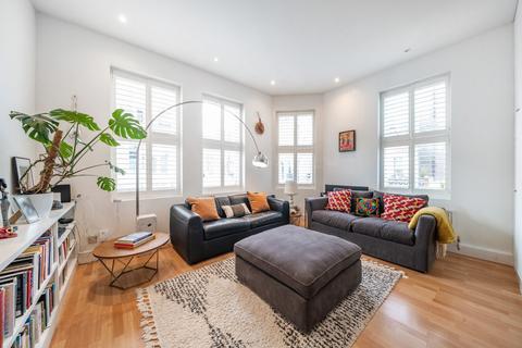 2 bedroom flat for sale, Sudbourne Road, Brixton, London, SW2
