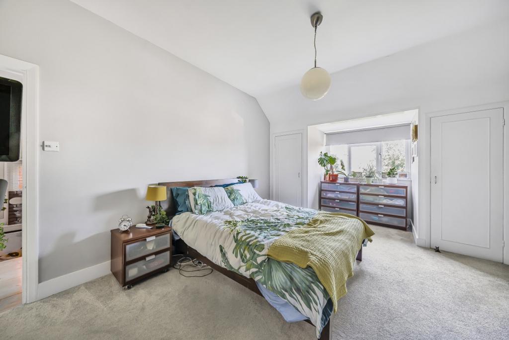 Apartment in London - View 3