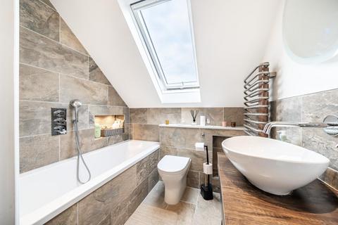 180 Hayes Lane, Bromley, BR2 9EL