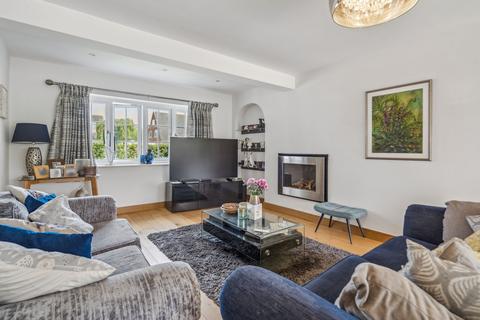 2 Knottocks End, Beaconsfield, HP9 2AN