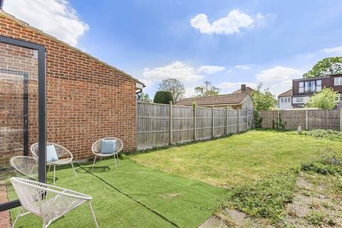 143 Powder Mill Lane, Twickenham, TW2 6EG