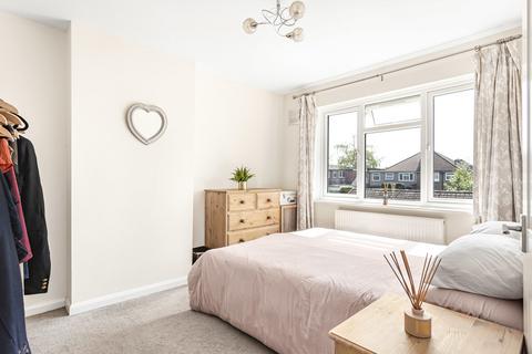 143 Powder Mill Lane, Twickenham, TW2 6EG