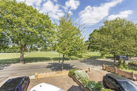 143 Powder Mill Lane, Twickenham, TW2 6EG