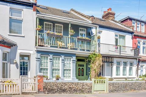 81 Riviera Drive, Southend-on-sea, SS1 2QH