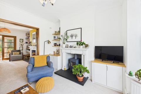 5 Ledstone Road, Sheffield, S8 0NS