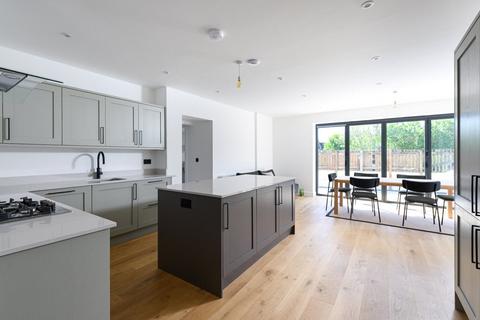 undefined, Trevarrian, Newquay
