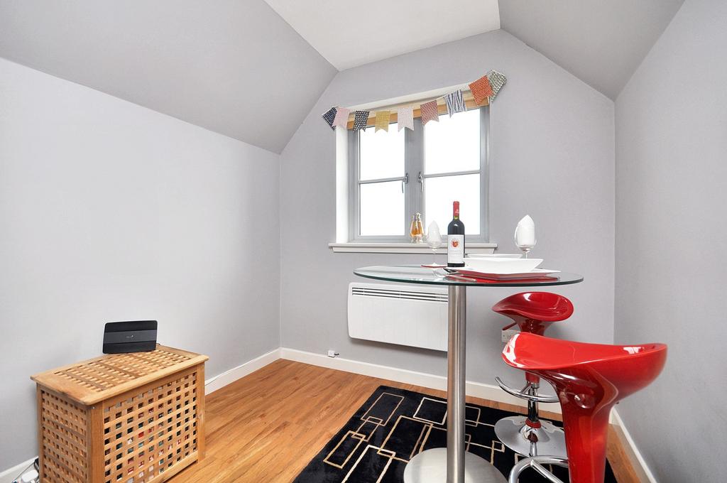 Dining Kitchen/ Lounge