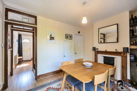 5 Warren Road, Croydon, CR0 6PE