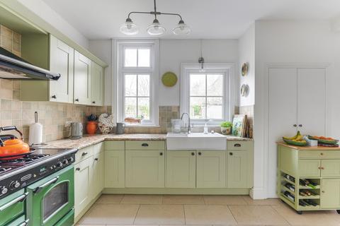 5 bedroom detached house for sale, Hitchin Road, Letchworth Garden City, SG6