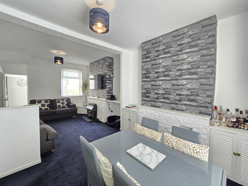 Living/Dining Room