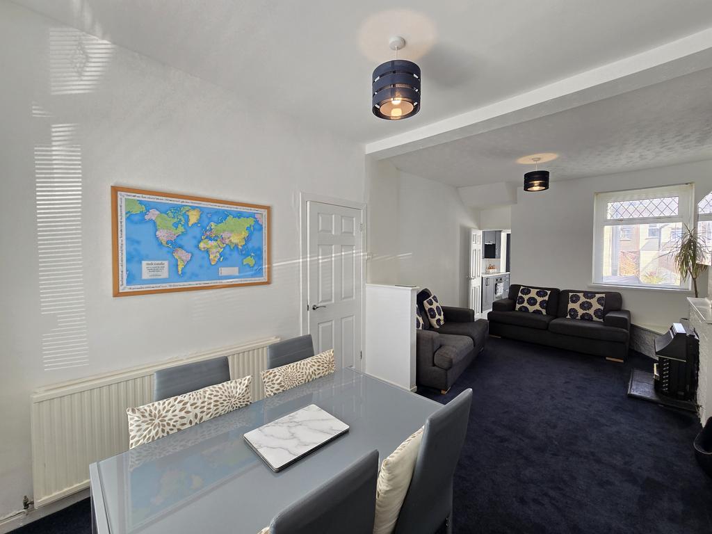Living/Dining Room