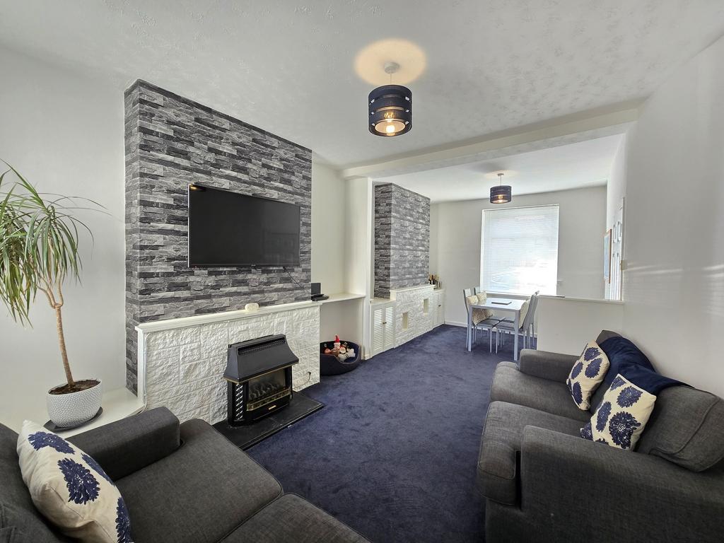 Living/Dining Room