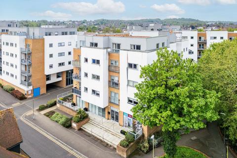 1 bedroom flat for sale, Sovereign Way, Tonbridge TN9