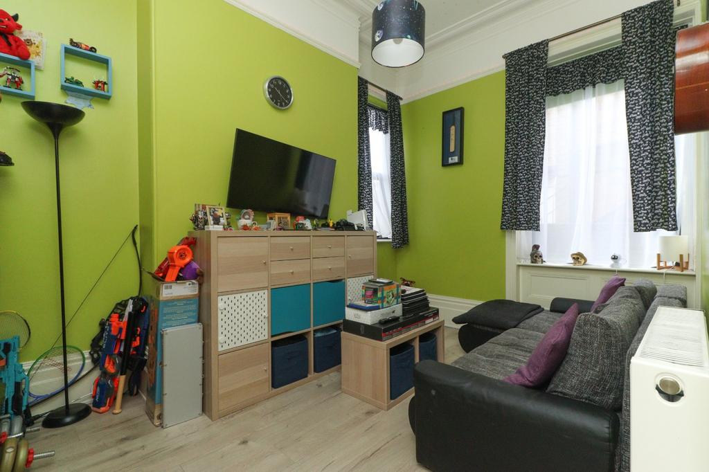 Flat 1